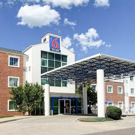 Park Inn By Radisson, Aurora Exterior photo